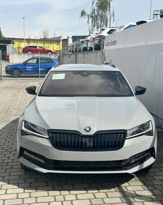 Skoda Superb cena 195000 przebieg: 5, rok produkcji 2024 z Wyśmierzyce małe 67